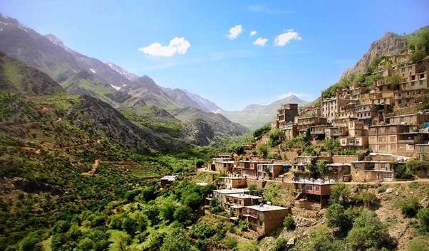 =روستای سفید برگ مناطق دیدنی طبیعت کرمانشاه