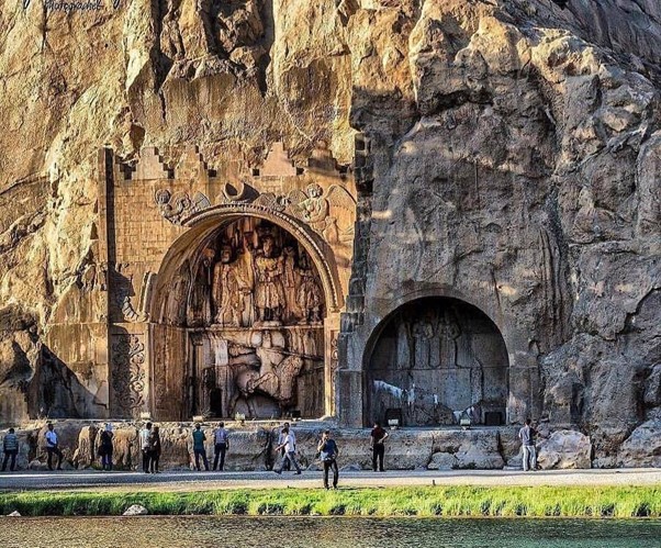 طاق بستان جز جاهای دیدنی کرمانشاه