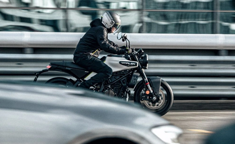 موتور سیکلت نیکد