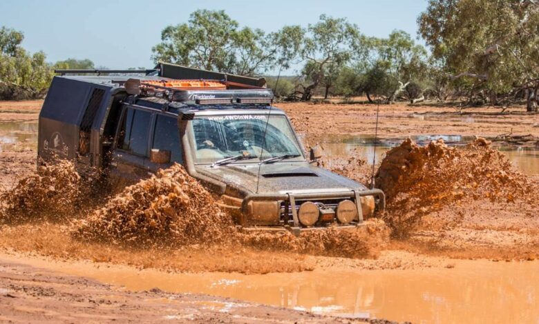 موقع گیر کردن خودرو در شن و ماسه و گل چه کنیم؟