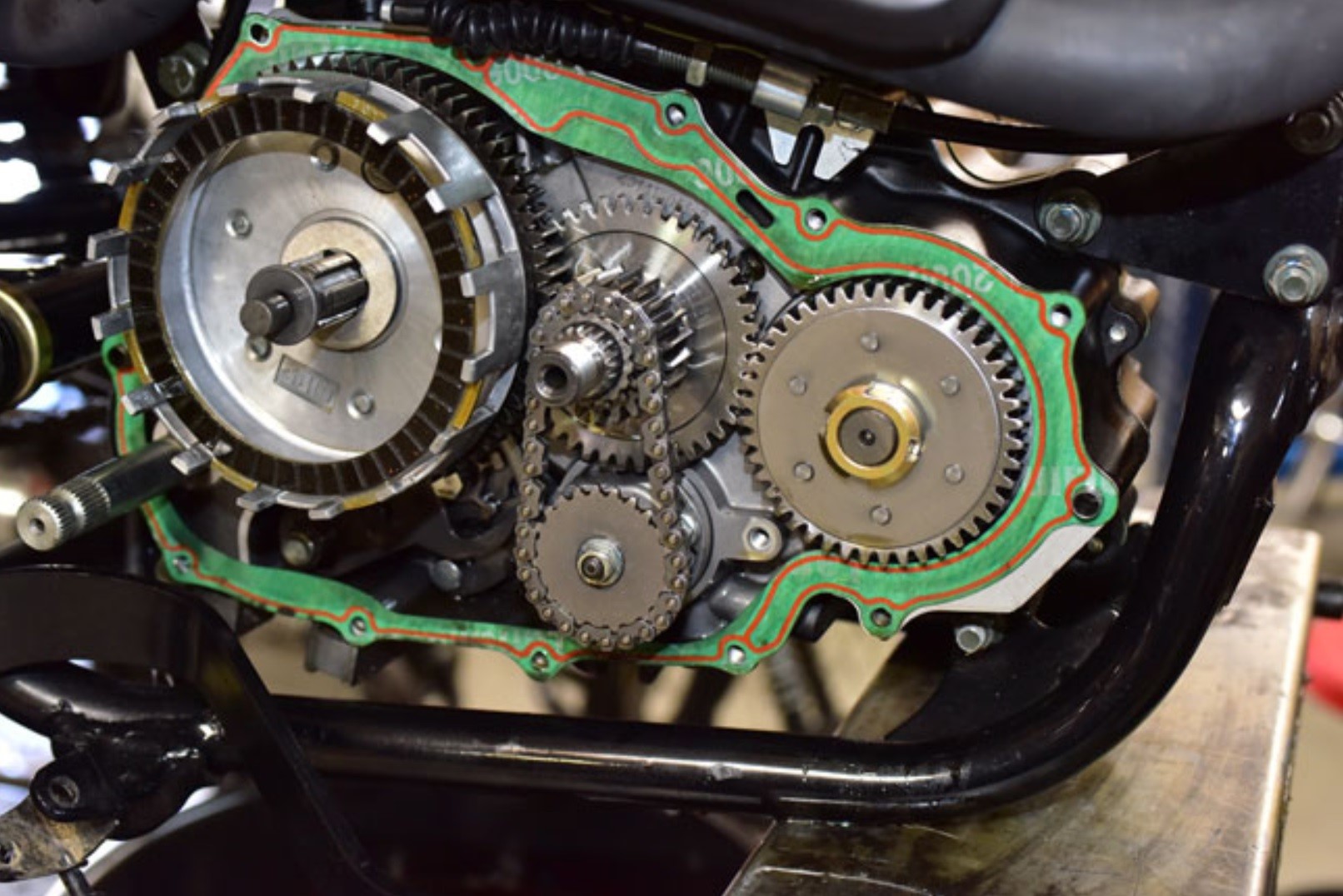 علائم خرابی پمپ روغن موتور سیکلت